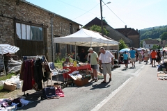 vide grenier - vide jardin  - Cubrial 2012 (7)